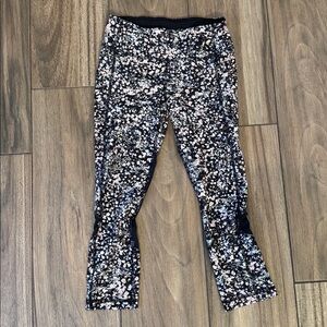 Lululemon Athletica Black and White Leggings
